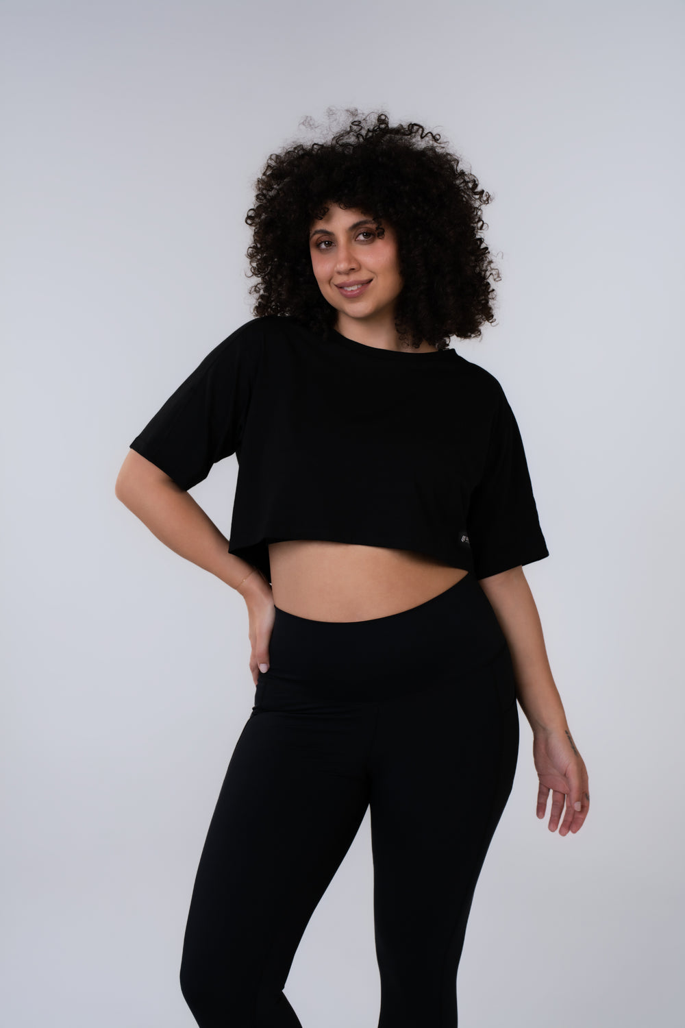 Women's Relaxed Crop Top - Black