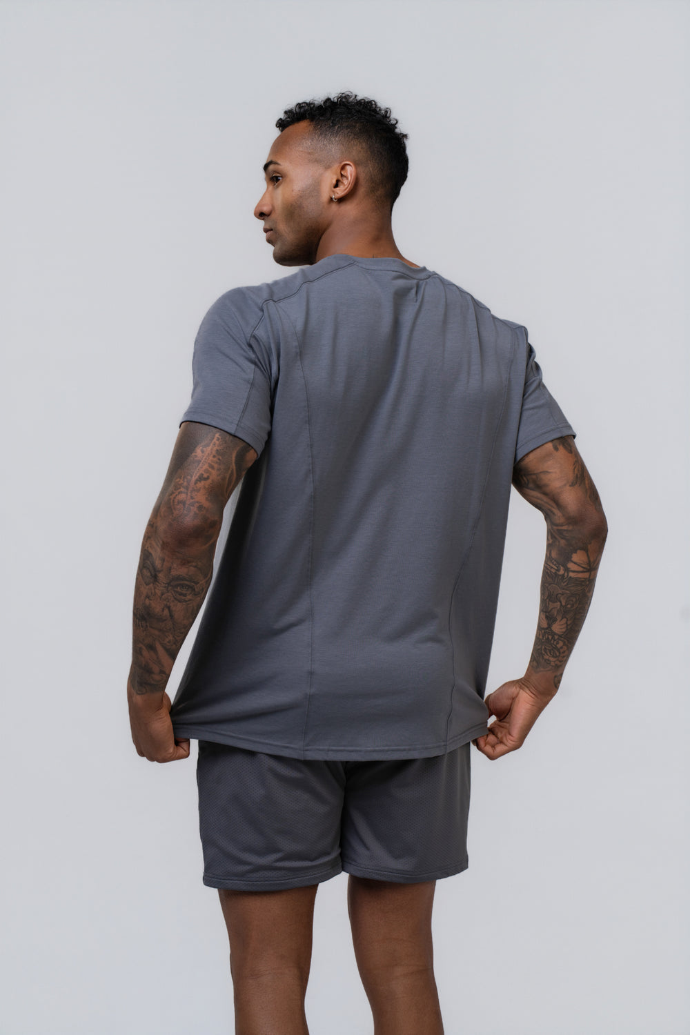 Men's Relaxed Tee - Poppy Seed Grey