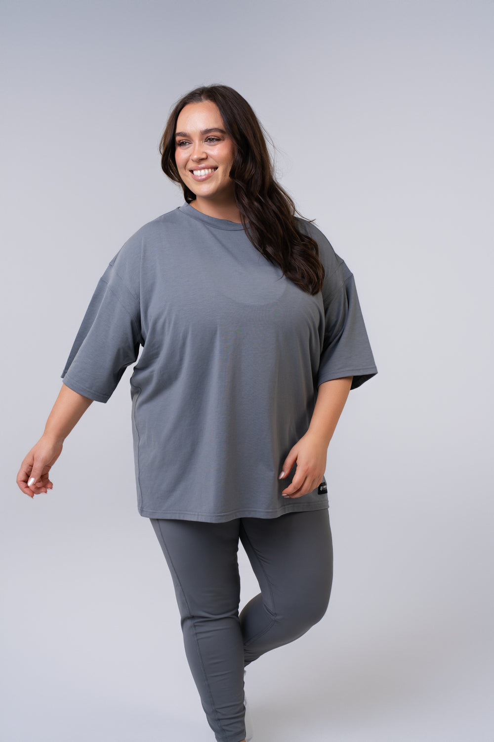 Everywear Tee - Poppy Seed Grey