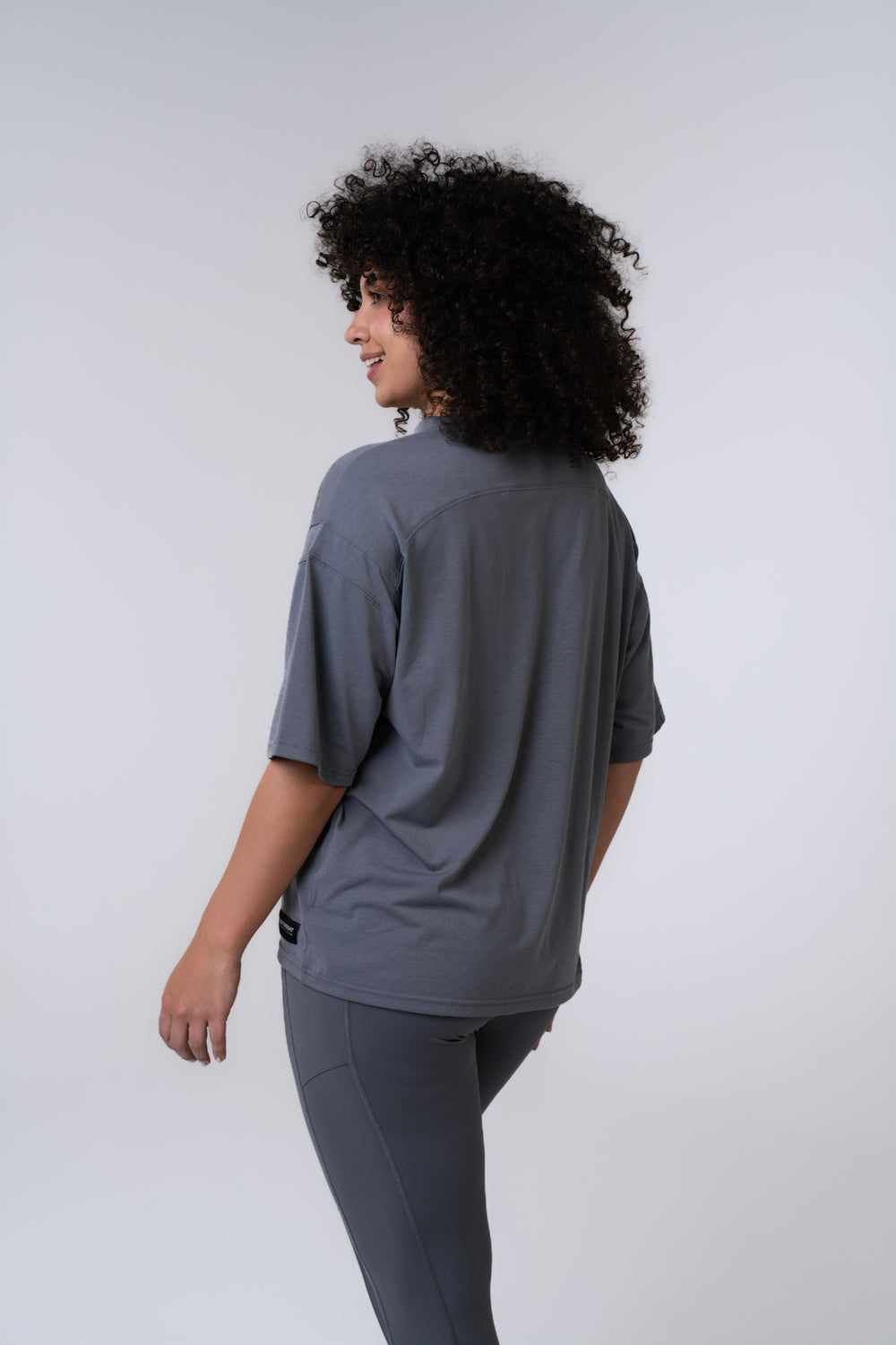 Everywear Tee - Poppy Seed Grey