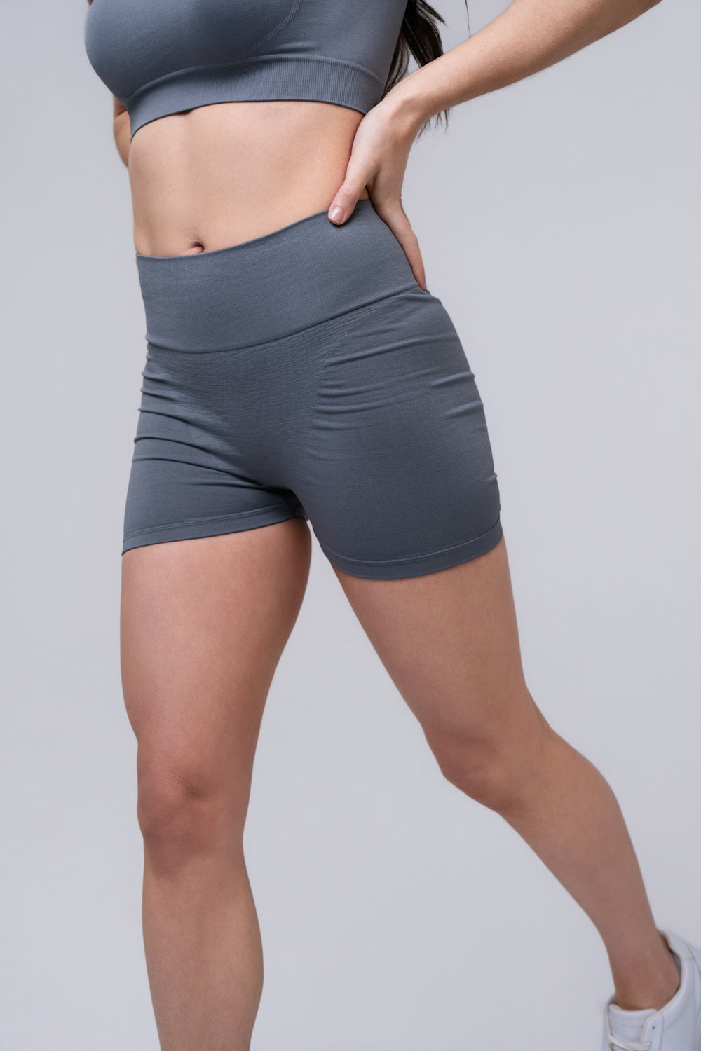 Sylva Snap 4.5 in - Poppy Seed Grey