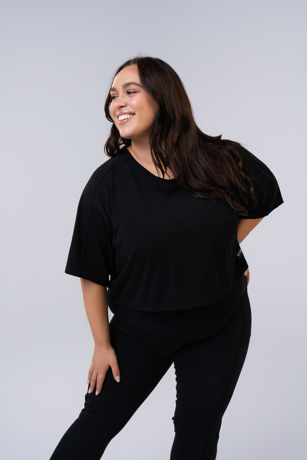 Women's Relaxed Crop Top - Black