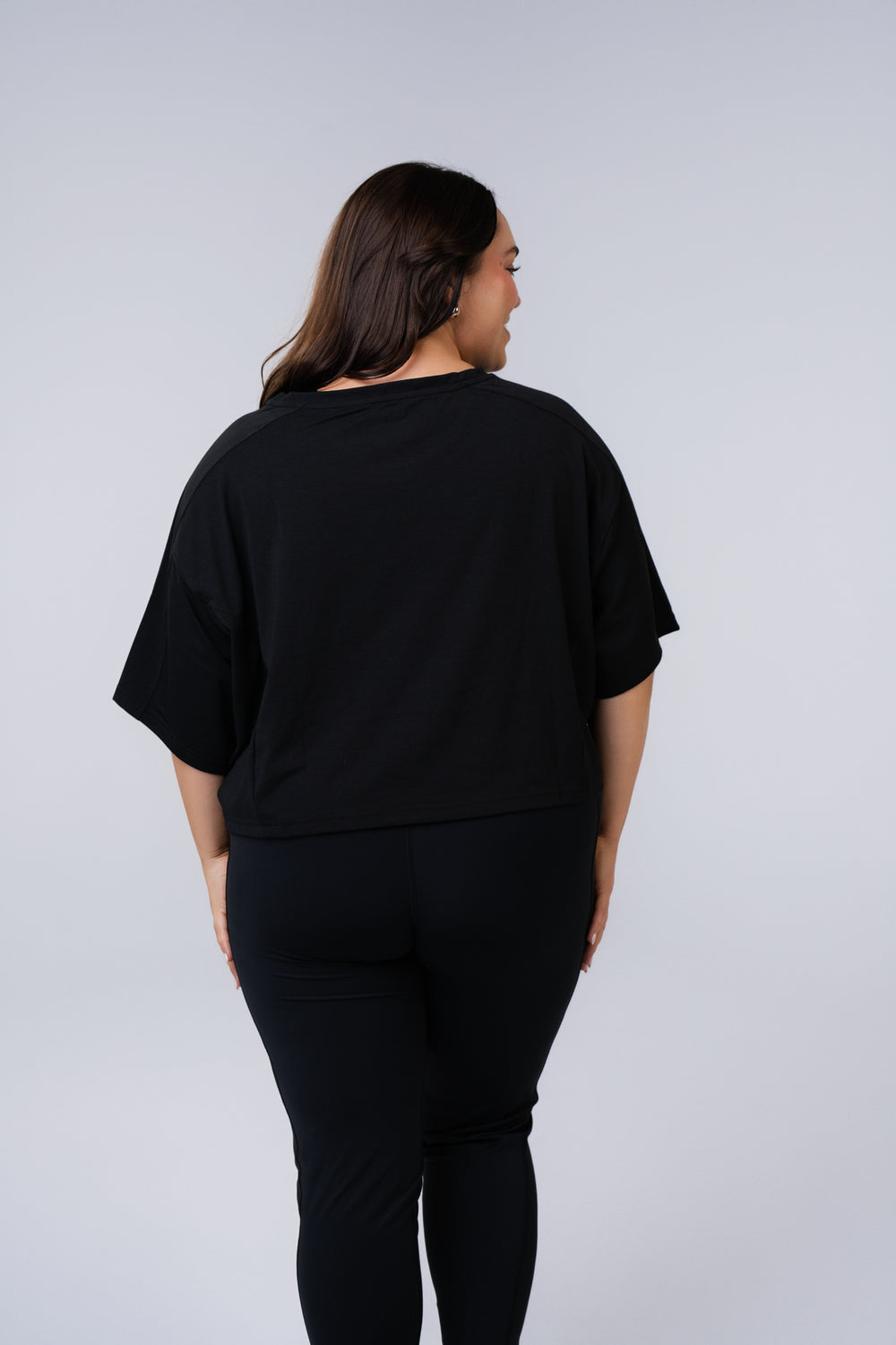 Women's Relaxed Crop Top - Black