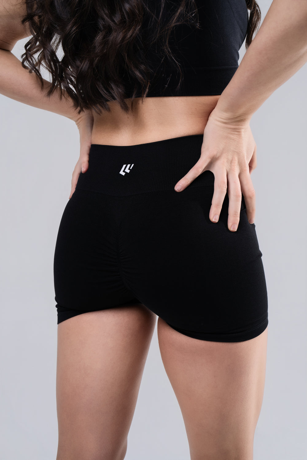 Sylva Snap 4.5 in - Black