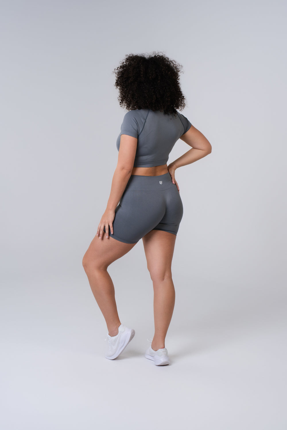 Sylva Snap 4.5 in - Poppy Seed Grey