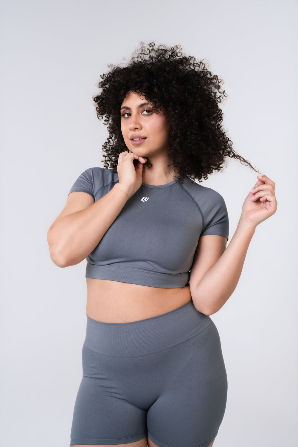 Women's Short Sleeve Compression Crop - Poppy Seed Grey