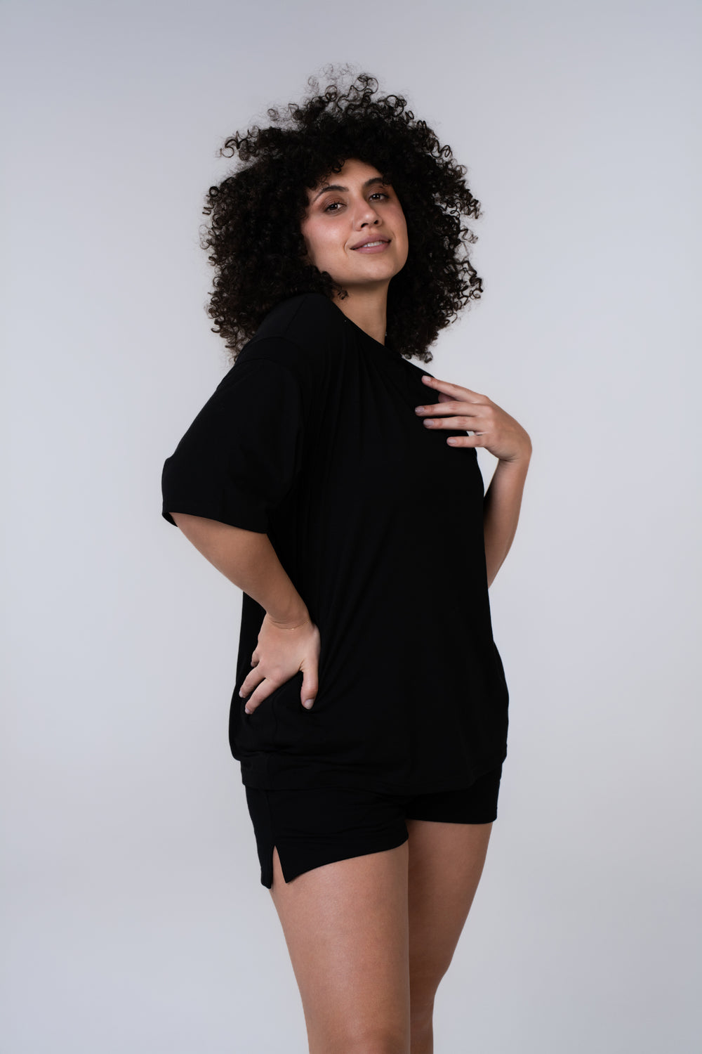 Women's Relaxed Crop Top - Black